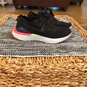 Nike epic reacts fly knit 2